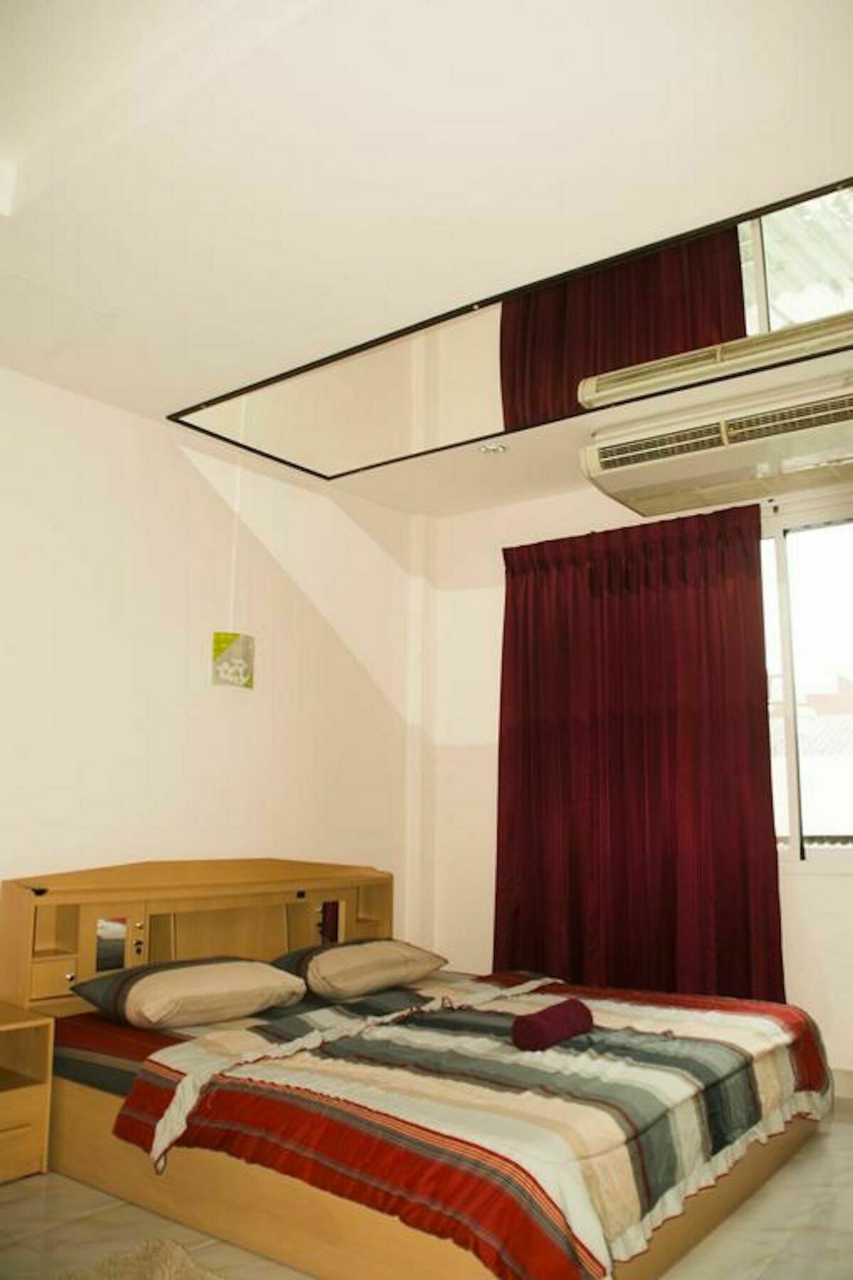 Ryan'S Bar Hotel Pattaya ภายนอก รูปภาพ